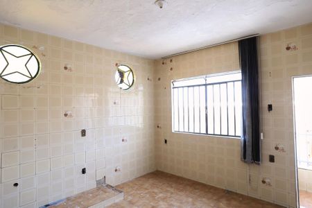 Casa à venda com 510m², 5 quartos e 3 vagas Casa à venda com 510m², 5 quartos e 3 vagasQuarto de Serviço