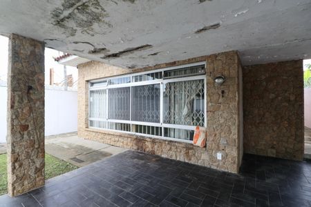 Casa para alugar com 500m², 4 quartos e 4 vagasQuintal