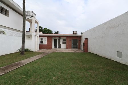 Casa para alugar com 500m², 4 quartos e 4 vagasQuintal