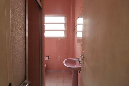 Casa para alugar com 500m², 4 quartos e 4 vagasBanheiro Social