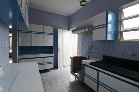 Casa para alugar com 500m², 4 quartos e 4 vagasCozinha