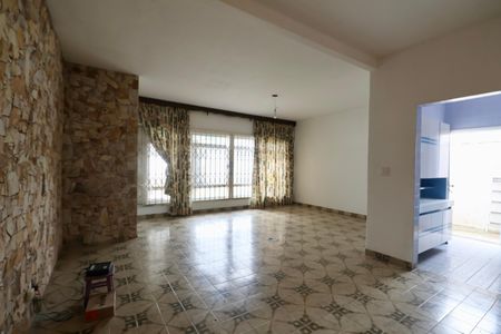 Casa para alugar com 500m², 4 quartos e 4 vagasSala