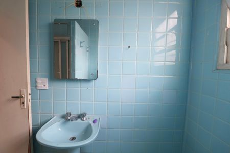 Casa para alugar com 500m², 4 quartos e 4 vagasBanheiro Social 2