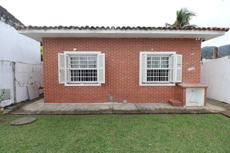 Casa para alugar com 500m², 4 quartos e 4 vagasQuintal