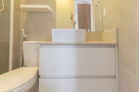 Apartamento à venda com 60m², 1 quarto e 2 vagas Apartamento à venda com 60m², 1 quarto e 2 vagasBanheiro