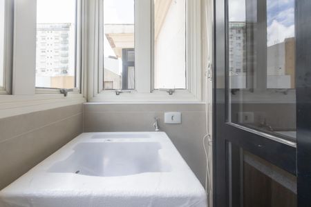 Apartamento à venda com 60m², 1 quarto e 2 vagas Apartamento à venda com 60m², 1 quarto e 2 vagasÁrea de Serviço