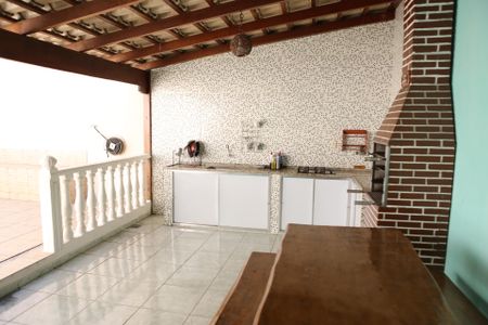 Casa à venda com 180m², 2 quartos e 2 vagasÁrea gourmet