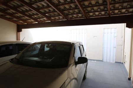 Casa à venda com 180m², 2 quartos e 2 vagasGaragem