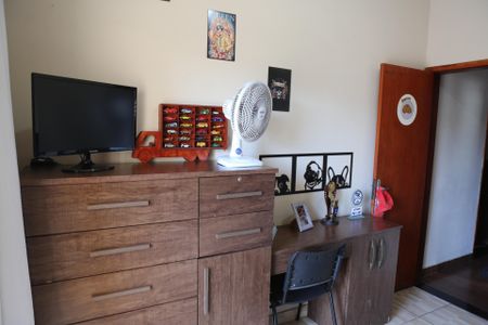 Casa à venda com 180m², 2 quartos e 2 vagasQuarto 1