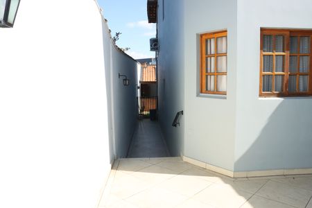 Casa para alugar com 200m², 3 quartos e 4 vagasCorredor Esquerdo