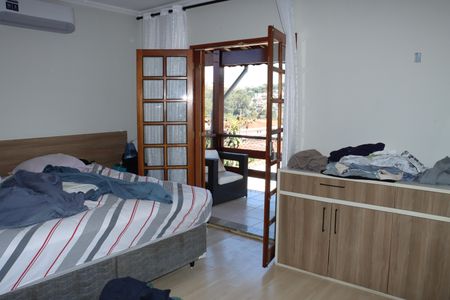 Casa para alugar com 200m², 3 quartos e 4 vagasSuíte