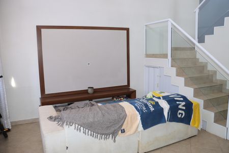 Sala  de casa para alugar com 3 quartos, 200m² em Jardim Pinheirinho, Embu das Artes