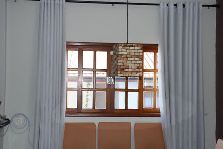 Casa para alugar com 200m², 3 quartos e 4 vagasÁrea comum - Sala de Cinema