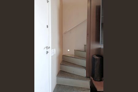 Apartamento para alugar com 82m², 1 quarto e 1 vaga Apartamento para alugar com 82m², 1 quarto e 1 vagaAcesso ao pavimento superior