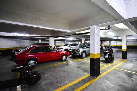 Apartamento para alugar com 228m², 4 quartos e 4 vagasVagas de Garagem
