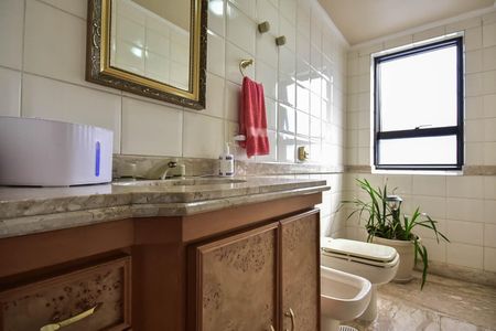 Apartamento para alugar com 228m², 4 quartos e 4 vagasBanheiro Suíte 1