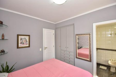 Apartamento para alugar com 228m², 4 quartos e 4 vagasSuíte 2