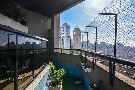 Apartamento para alugar com 228m², 4 quartos e 4 vagasVaranda