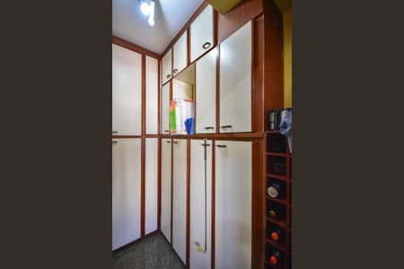 Apartamento para alugar com 228m², 4 quartos e 4 vagasDespensa