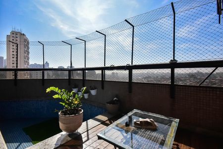 Apartamento para alugar com 228m², 4 quartos e 4 vagasVaranda