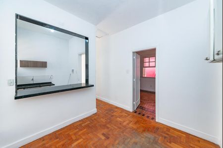 Apartamento para alugar com 65m², 3 quartos e sem vagaSala