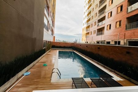 Apartamento para alugar com 43m², 2 quartos e 1 vaga Apartamento para alugar com 43m², 2 quartos e 1 vagaÁrea comum - Piscina