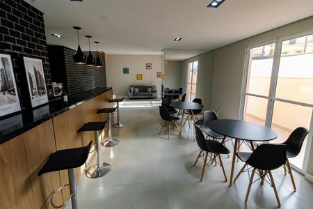 Apartamento para alugar com 43m², 2 quartos e 1 vaga Apartamento para alugar com 43m², 2 quartos e 1 vagaÁrea comum - Salão de festas