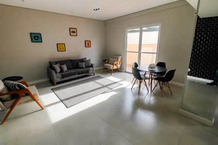Apartamento para alugar com 43m², 2 quartos e 1 vaga Apartamento para alugar com 43m², 2 quartos e 1 vagaÁrea comum - Salão de festas