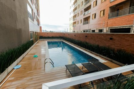 Apartamento para alugar com 43m², 2 quartos e 1 vaga Apartamento para alugar com 43m², 2 quartos e 1 vagaÁrea comum - Piscina