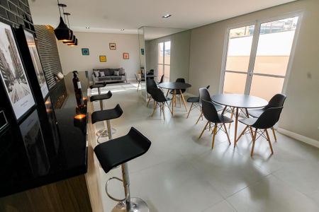 Apartamento para alugar com 43m², 2 quartos e 1 vaga Apartamento para alugar com 43m², 2 quartos e 1 vagaÁrea comum - Salão de festas