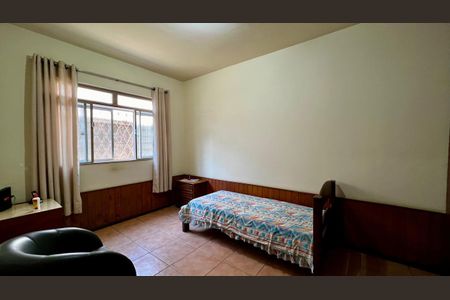 Casa à venda com 240m², 4 quartos e 2 vagasQuarto 3