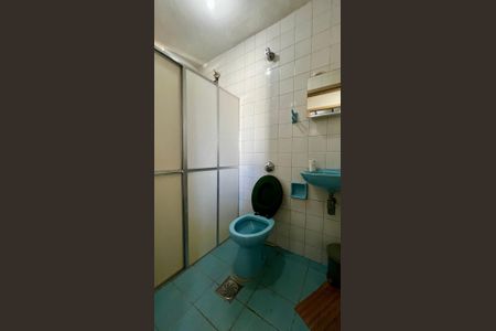 Casa à venda com 240m², 4 quartos e 2 vagasBanheiro de Serviço