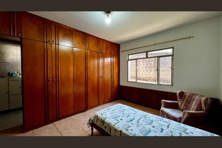 Casa à venda com 240m², 4 quartos e 2 vagasQuarto 1