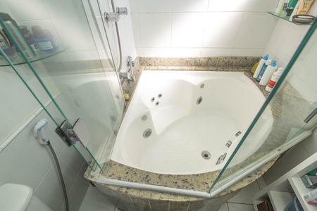 Apartamento à venda com 124m², 3 quartos e 2 vagasBanheiro da Suíte