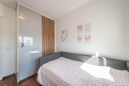 Apartamento à venda com 124m², 3 quartos e 2 vagasQuarto 2