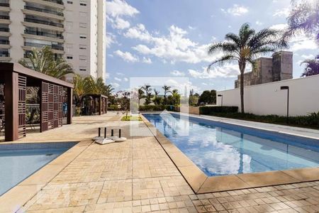 Apartamento à venda com 124m², 3 quartos e 2 vagas Apartamento à venda com 124m², 3 quartos e 2 vagasPiscina