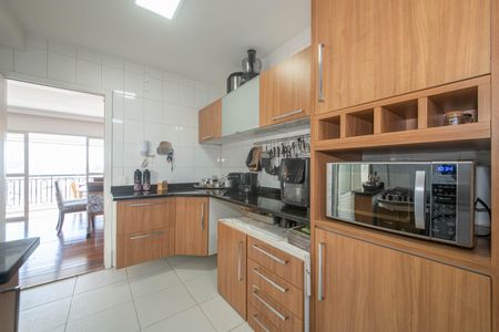Apartamento à venda com 124m², 3 quartos e 2 vagasCozinha