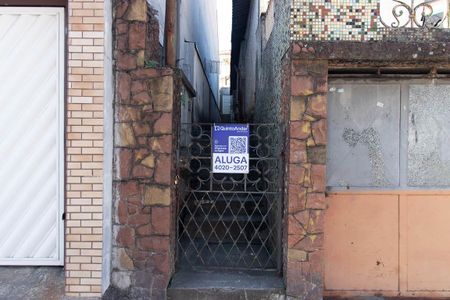 Casa para alugar com 70m², 3 quartos e sem vaga Casa para alugar com 70m², 3 quartos e sem vagaFachada