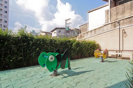 Apartamento para alugar com 36m², 2 quartos e sem vaga Apartamento para alugar com 36m², 2 quartos e sem vagaÁrea comum - Playground