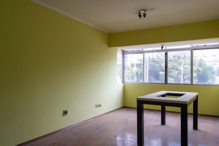Apartamento para alugar com 85m², 3 quartos e 1 vaga Apartamento para alugar com 85m², 3 quartos e 1 vagaSala