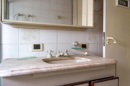 Apartamento para alugar com 85m², 3 quartos e 1 vaga Apartamento para alugar com 85m², 3 quartos e 1 vagaBanheiro