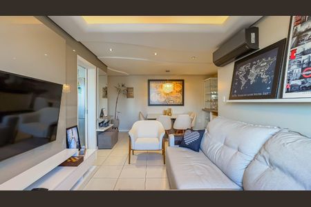 Apartamento à venda com 118m², 3 quartos e 1 vaga Apartamento à venda com 118m², 3 quartos e 1 vagaSala