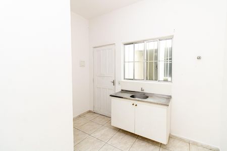 Casa à venda com 15m², 1 quarto e sem vaga Casa à venda com 15m², 1 quarto e sem vagaStudio