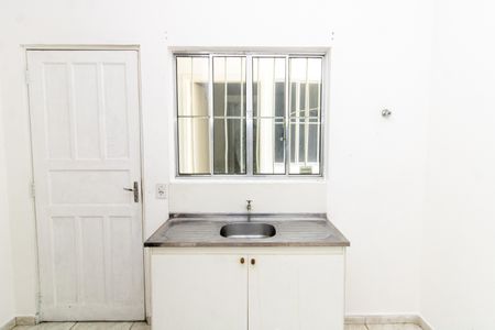 Casa à venda com 15m², 1 quarto e sem vaga Casa à venda com 15m², 1 quarto e sem vagaStudio