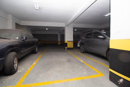 Apartamento à venda com 74m², 2 quartos e 1 vaga Apartamento à venda com 74m², 2 quartos e 1 vagaGaragem