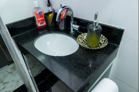 Apartamento à venda com 62m², 2 quartos e sem vaga Apartamento à venda com 62m², 2 quartos e sem vagaBanheiro