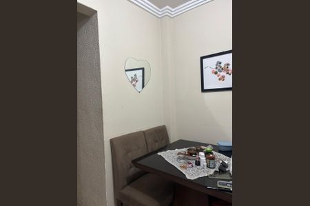 Sala de apartamento à venda com 2 quartos, 60m² em Irajá, Rio de Janeiro