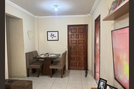 Sala de apartamento à venda com 2 quartos, 60m² em Irajá, Rio de Janeiro