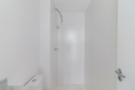 Apartamento à venda com 48m², 2 quartos e sem vaga Apartamento à venda com 48m², 2 quartos e sem vagaBanheiro