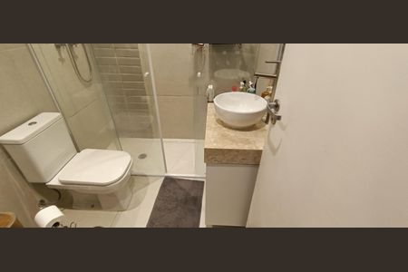 Apartamento à venda com 54m², 2 quartos e 2 vagasBanheiro Social